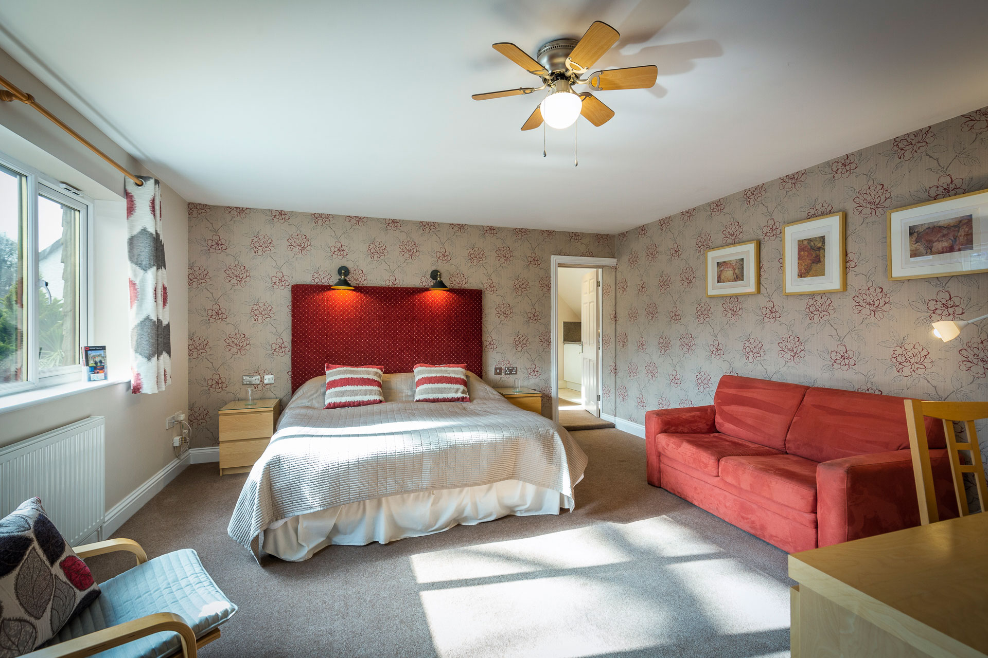 Pretty Maid House self catering suite near Sevenoaks - bedroom